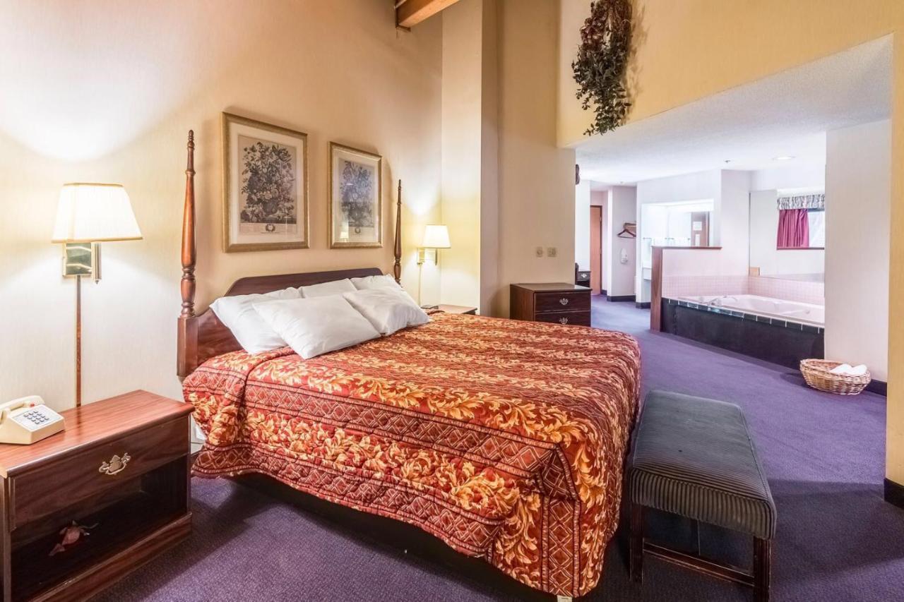 Quality Express Inn & Suites Mineral Wells Εξωτερικό φωτογραφία