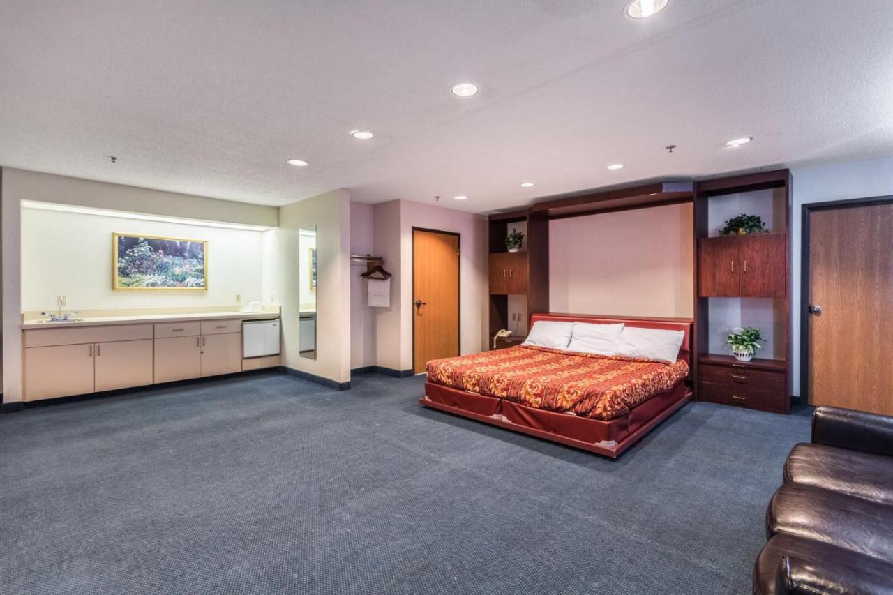 Quality Express Inn & Suites Mineral Wells Εξωτερικό φωτογραφία