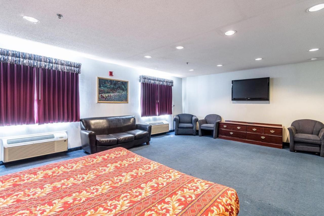 Quality Express Inn & Suites Mineral Wells Εξωτερικό φωτογραφία